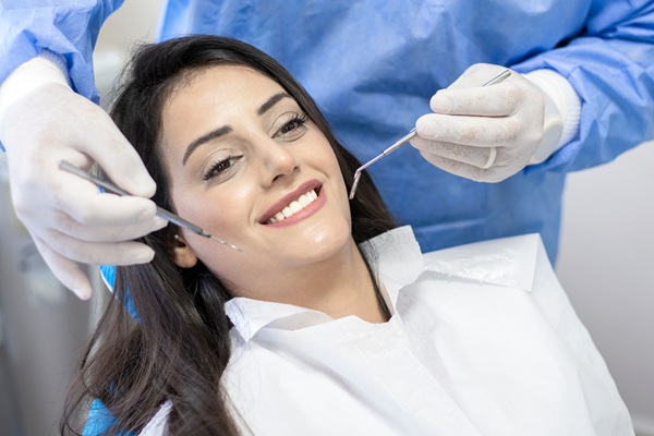Full Mouth Reconstruction: Replacing Teeth With Dentures